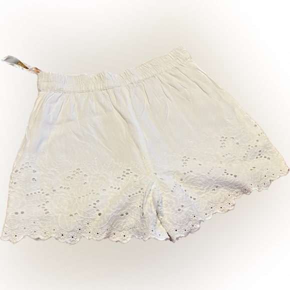 NWOT Womens High waisted knit shorts size M - Picture 3 of 3